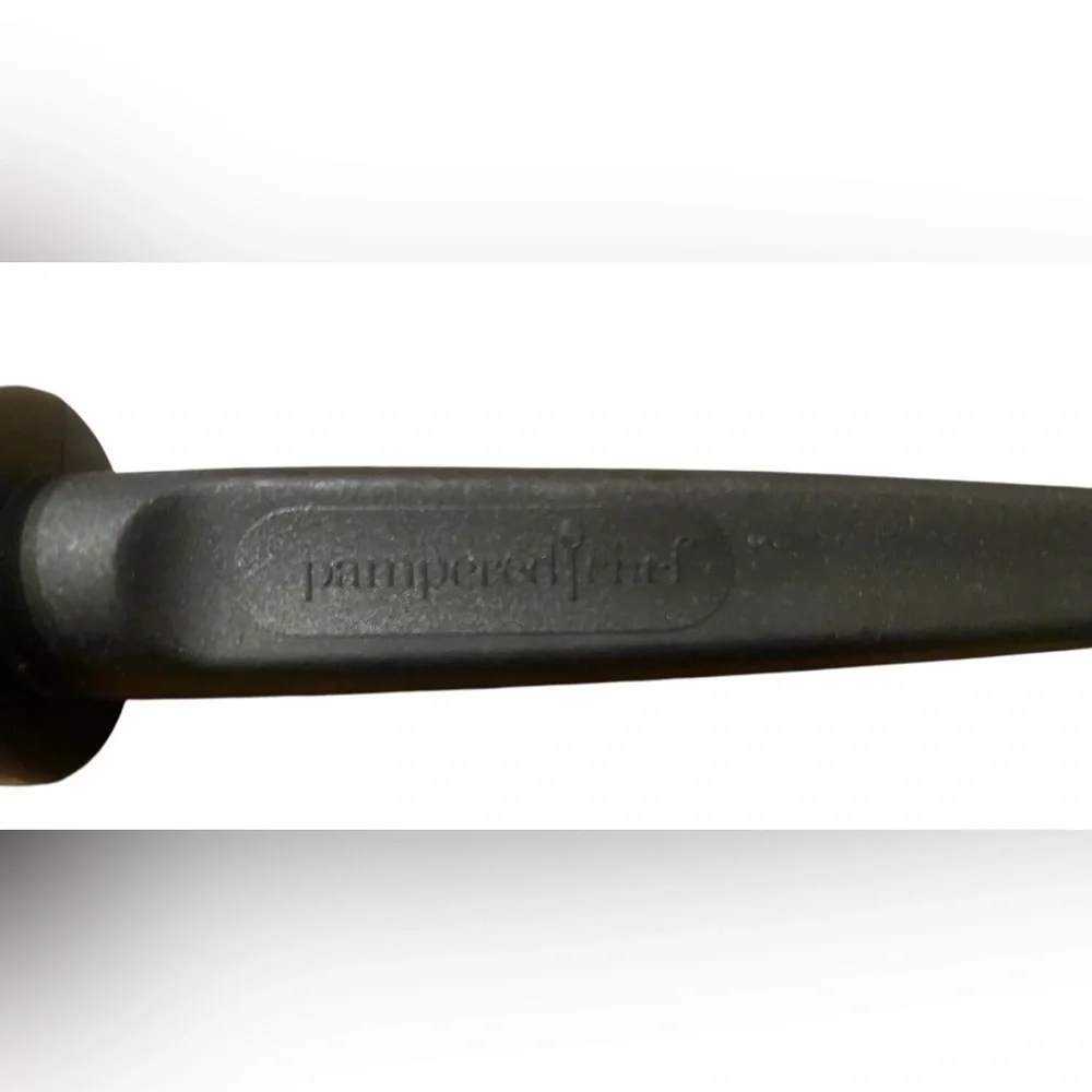 The Pampered Chef Black Mix‎ N Chop
